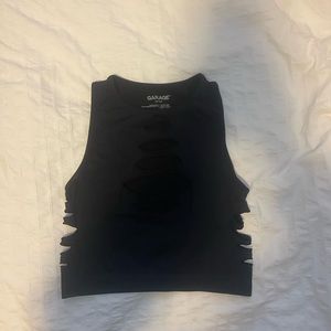 Garage cut out black crop top size xs 15$